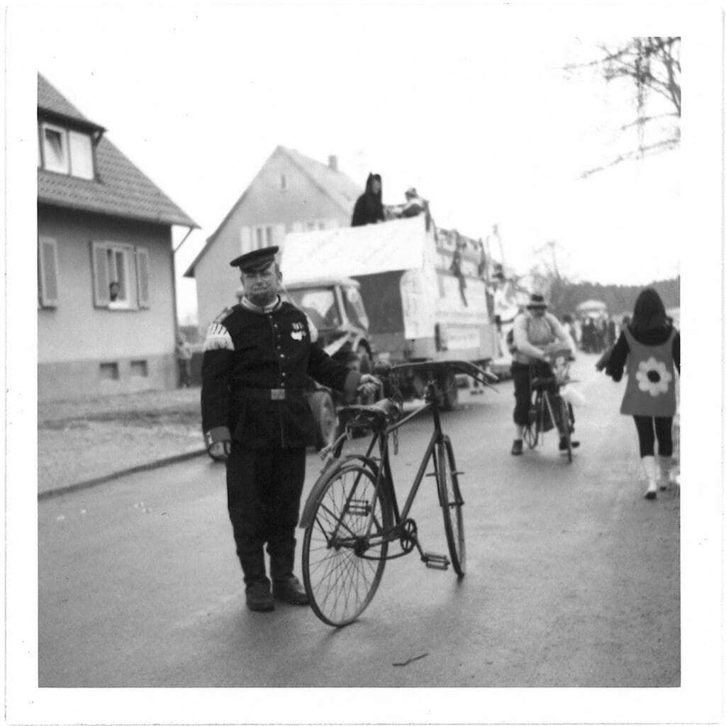 Eugen Launer - Firmengründer Launer-Reisen im historischen Gewand unterwegs